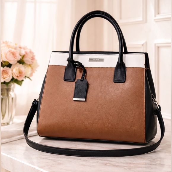 Nine West Handbags - Nine West 🤍 NWOT- Brown and White Leather Handbag with Shoulder Strap